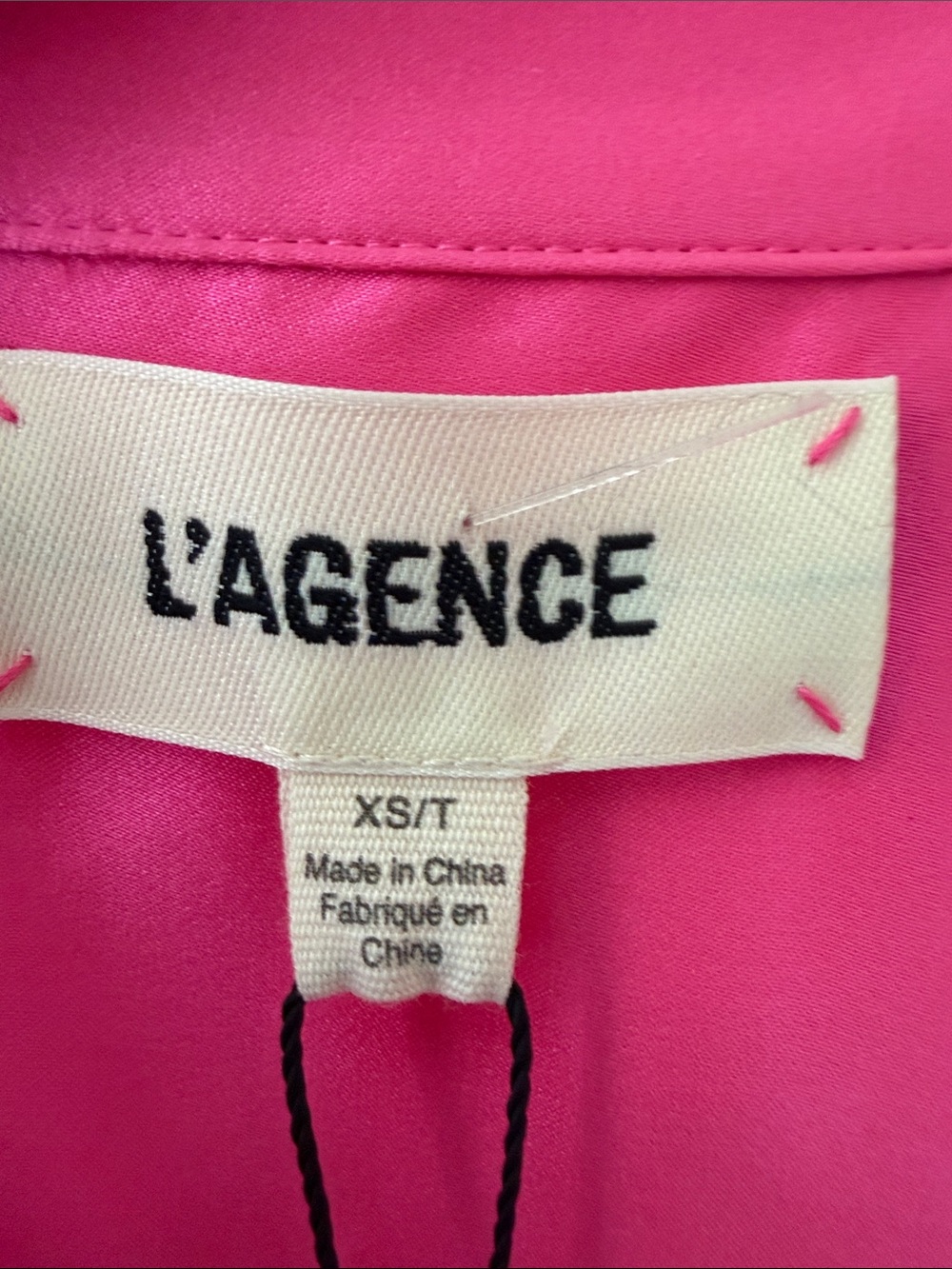 🆕 L'AGENCE | Dani Silk Button-Down Shirt in electric pink - Picture 8 of 11